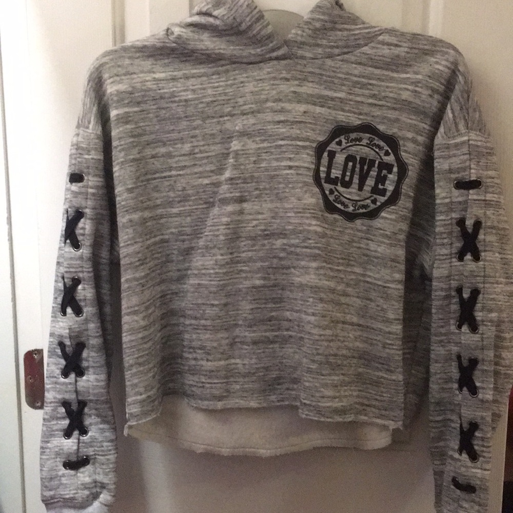 Long sleeve crop top